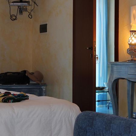 Hotel Residence Le Chiavi Di San Francesco Trapani Chambre photo
