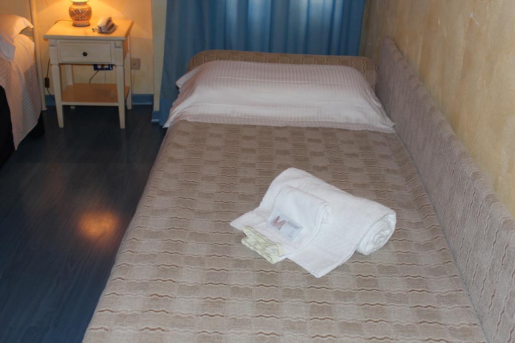 Hotel Residence Le Chiavi Di San Francesco Trapani Chambre photo