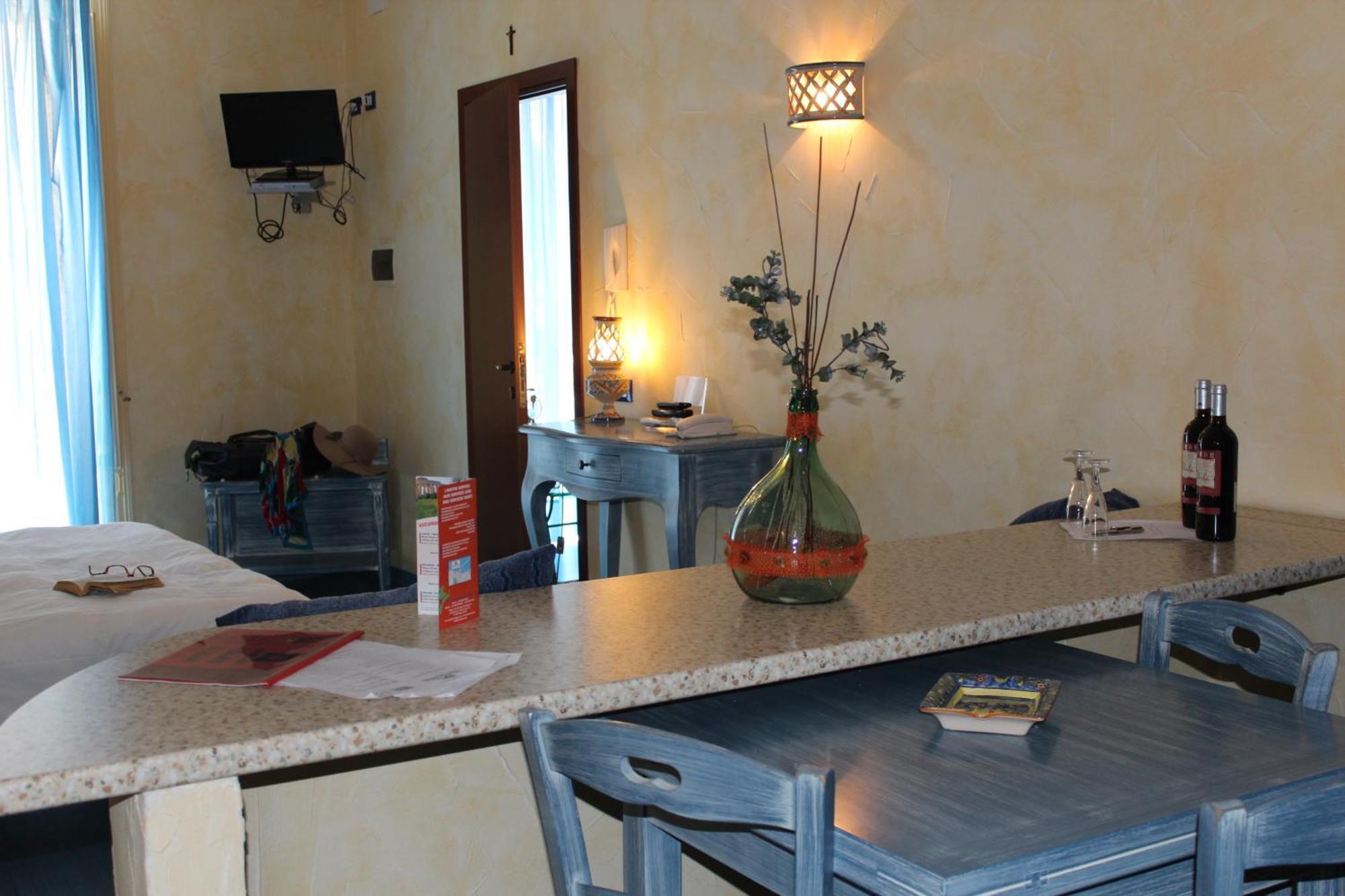 Hotel Residence Le Chiavi Di San Francesco Trapani Chambre photo